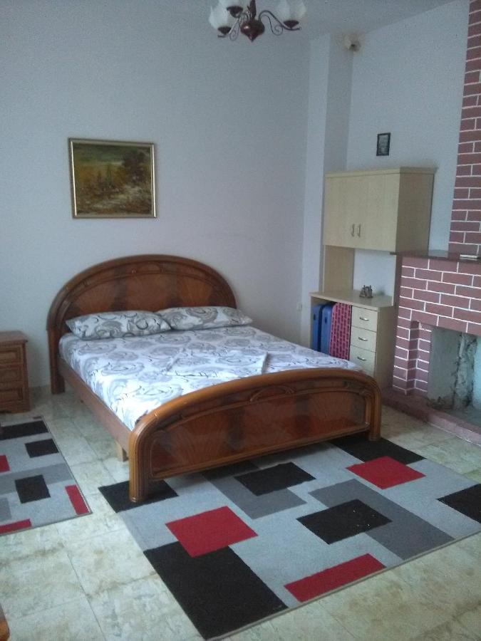 Vila Sula Guesthouse Dıraç Dış mekan fotoğraf
